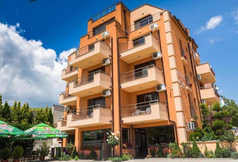 Полулюкс Вид на Город, City Blagoevgrad Family