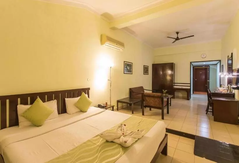 Perhehuone, Coorg International