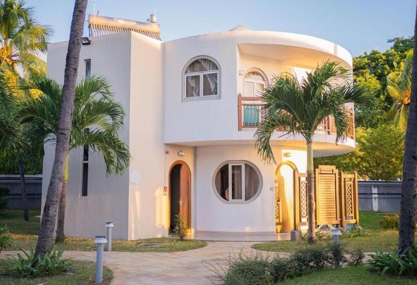 חדר סטנדרט לשלושה, Gold Beach Resort