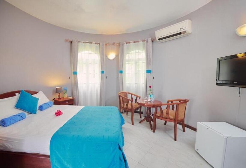 اتاق استاندارد یک نفره, Gold Beach Resort
