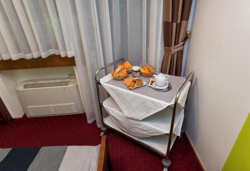 اتاق استاندارد با بالکن, Paviljon