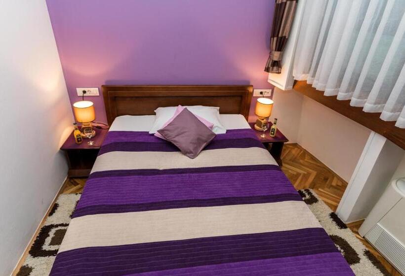 اتاق استاندارد یک نفره, Paviljon