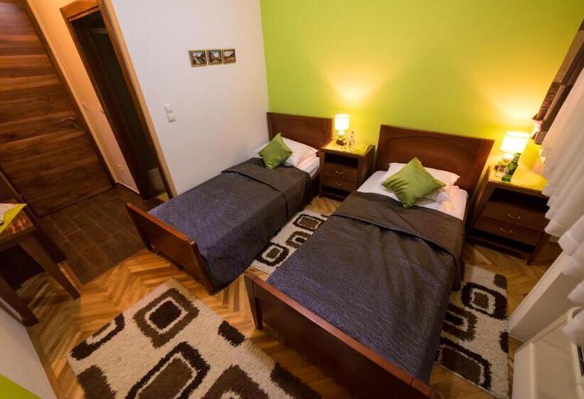 اتاق استاندارد, Paviljon