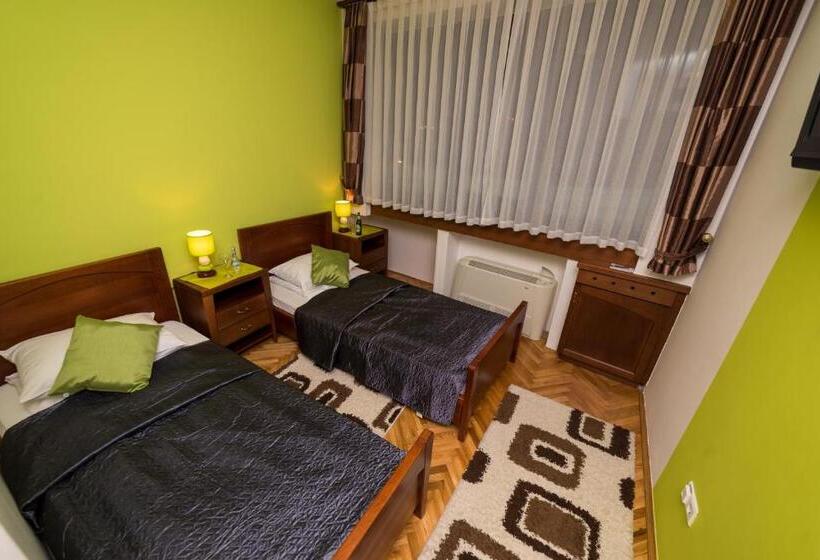 اتاق استاندارد, Paviljon