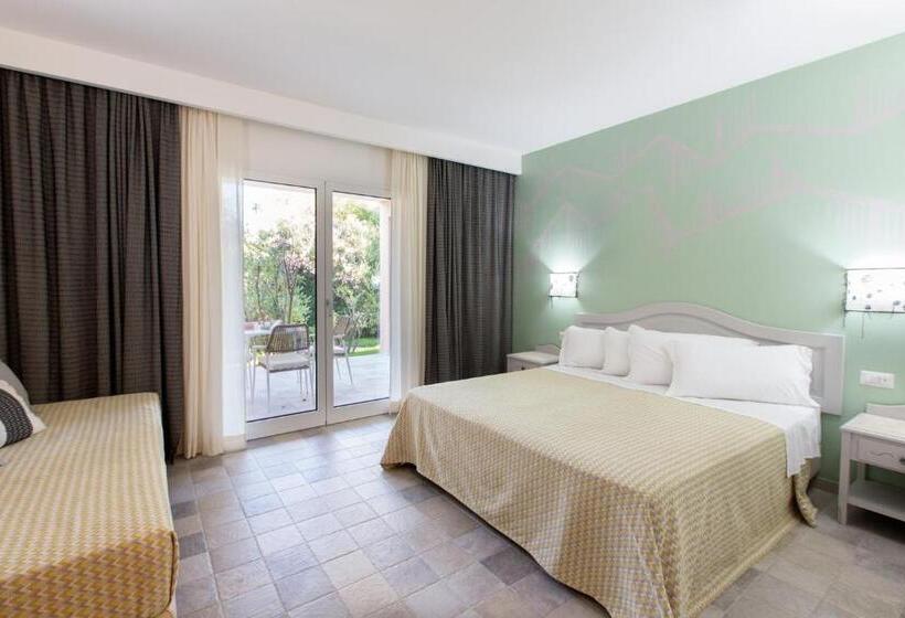 수피리어 트리플 룸, Perdepera Resort