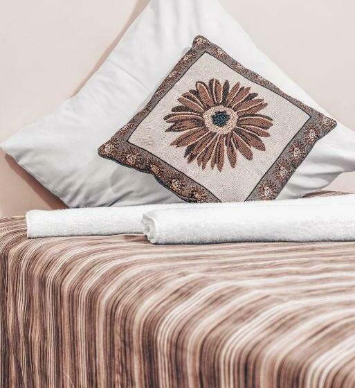 اتاق استاندارد یک نفره, Pervaža