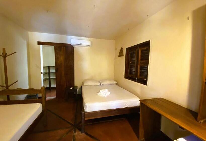 Standaard Driepersoonskamer, Pousada Mahi
