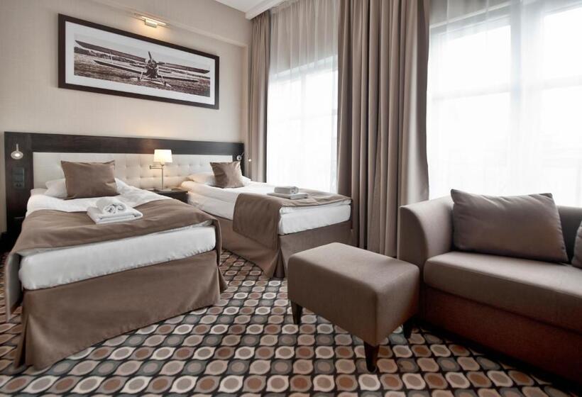 חדר פרמיום, Red Baron Hotel & Restaurant