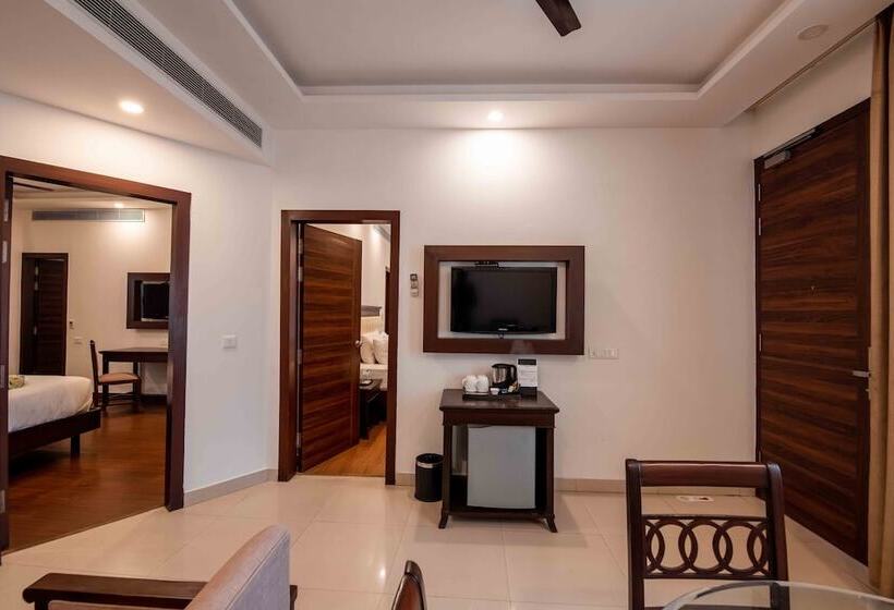 جناح, The Fern Surya Resort Kasauli Hills, Dharampur