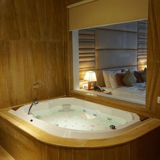 غرفة قياسية, The Fern Surya Resort Kasauli Hills, Dharampur