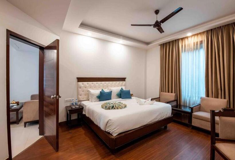 جناح, The Fern Surya Resort Kasauli Hills, Dharampur