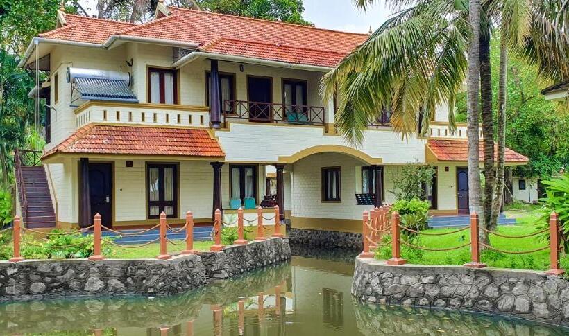 스탠다드 룸 호수 전망, The World Backwaters, Alleppey