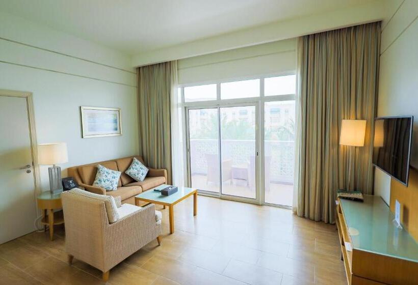 سوئیت اجرایی با چشم‌انداز باغ, Salalah Gardens Hotel Managed by Safir Hotels & Resorts