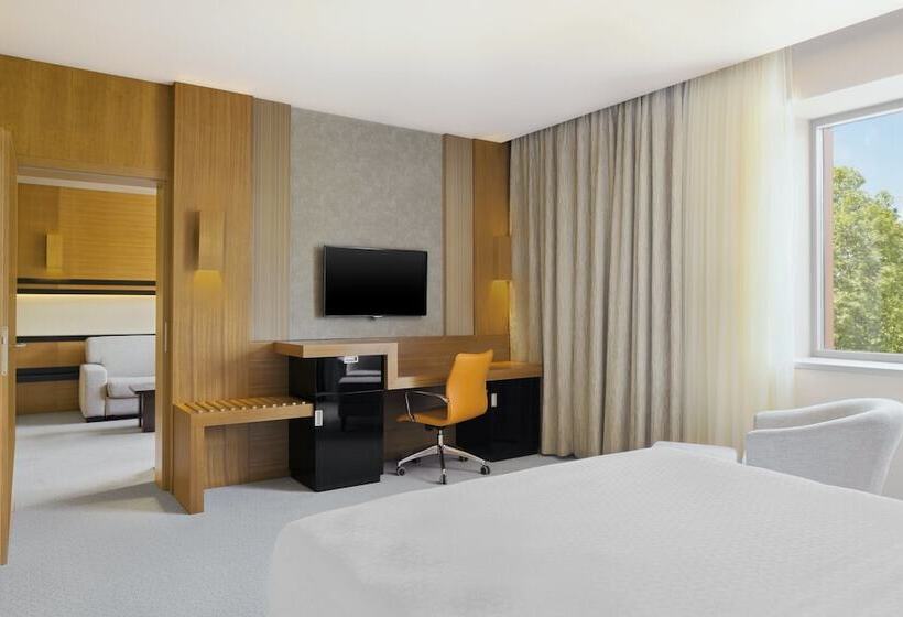 클래식 스위트, Four Points By Sheraton Kecskemét Hotel és Konferenciaközpont