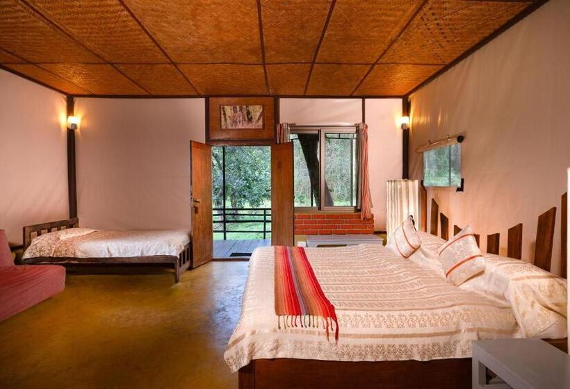 Standard Tent, Jungle Hut