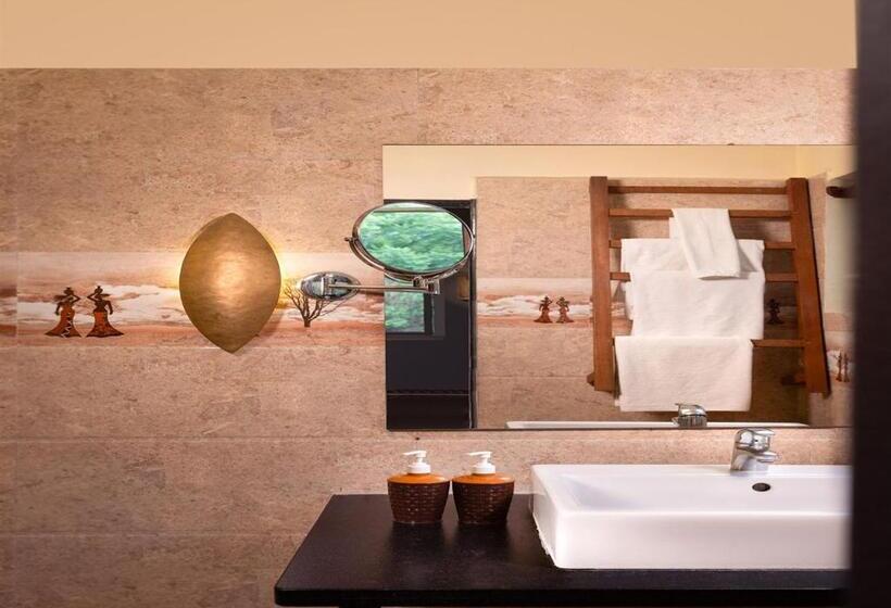 高级大房间, Jungle Hut