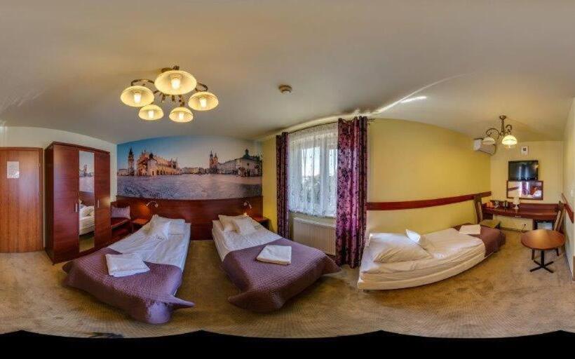 חדר סטנדרט לשלושה, Vinci Hotel Airport