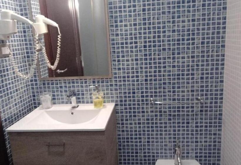 带大床的标准间, Raggi Di Sole