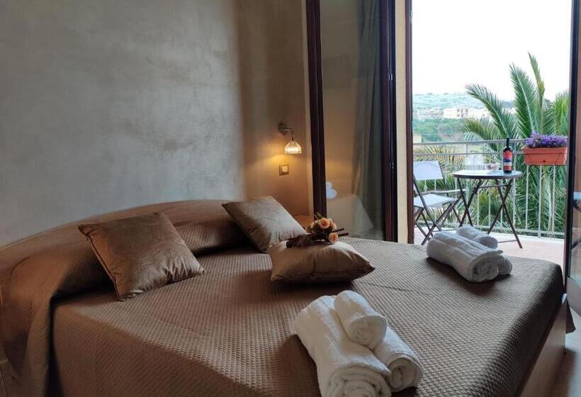 带大床的高级房间, Raggi Di Sole