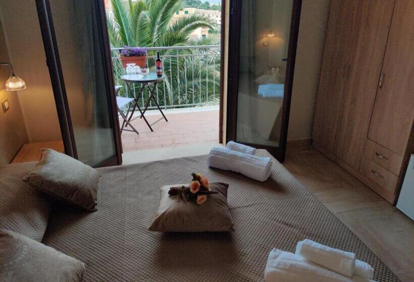 带大床的高级房间, Raggi Di Sole