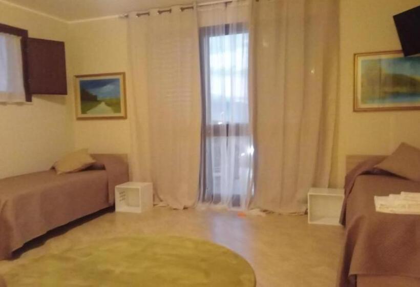 四人标准间, Raggi Di Sole