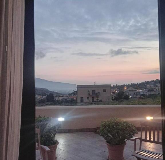 四人标准间, Raggi Di Sole