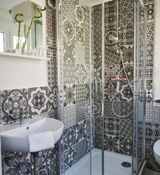 Quarto standart individual, Greenhome Lörrach  Ihre Unterkunft Im 3 Ländereck