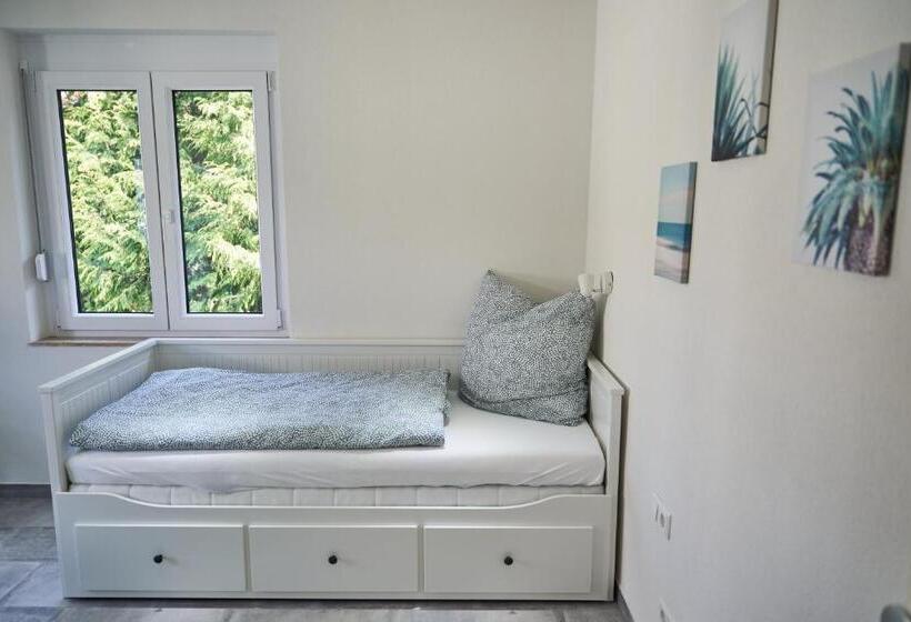 Quarto standart individual, Greenhome Lörrach  Ihre Unterkunft Im 3 Ländereck