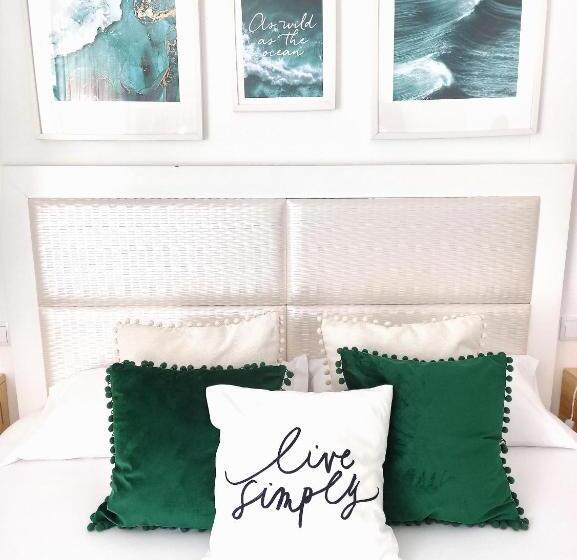 수피리어 스위트, Supertubos House Peniche