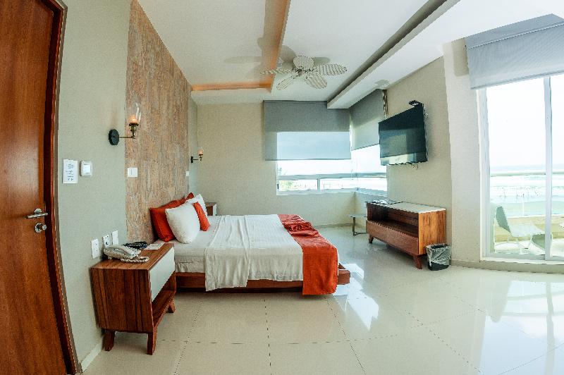 스위트 킹사이즈 침대, Artisan Family Hotels And Resort Collection Playa Esmeralda