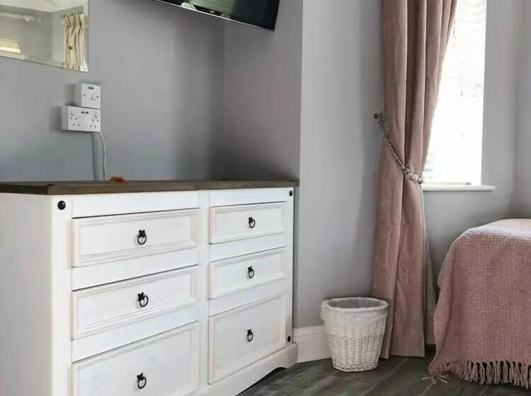 اتاق استاندارد, Amber Hill Guesthouse