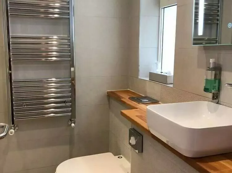 اتاق استاندارد, Amber Hill Guesthouse