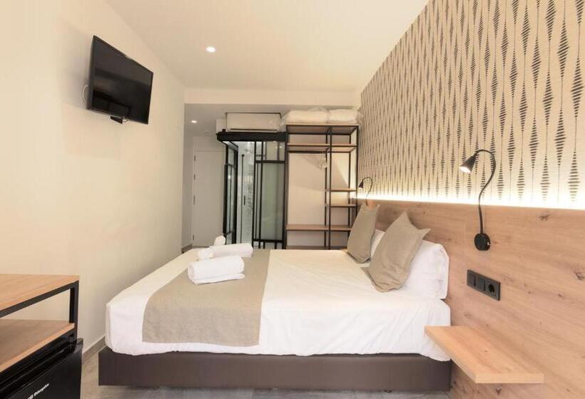 اتاق سوپریور, La Milagrosa