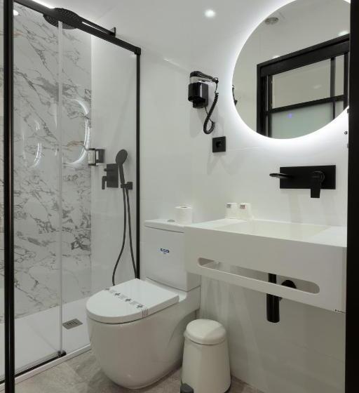 اتاق سوپریور, La Milagrosa