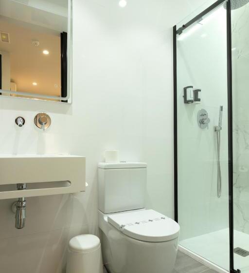 اتاق استاندارد یک نفره, La Milagrosa