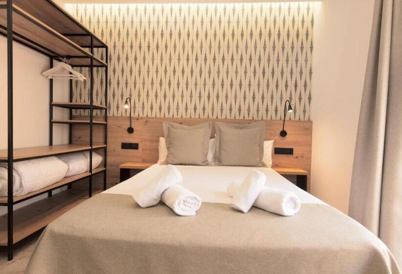 اتاق سوپریور سه تخته, La Milagrosa