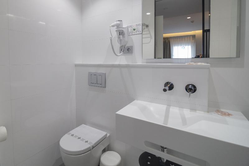 اتاق استاندارد, La Milagrosa