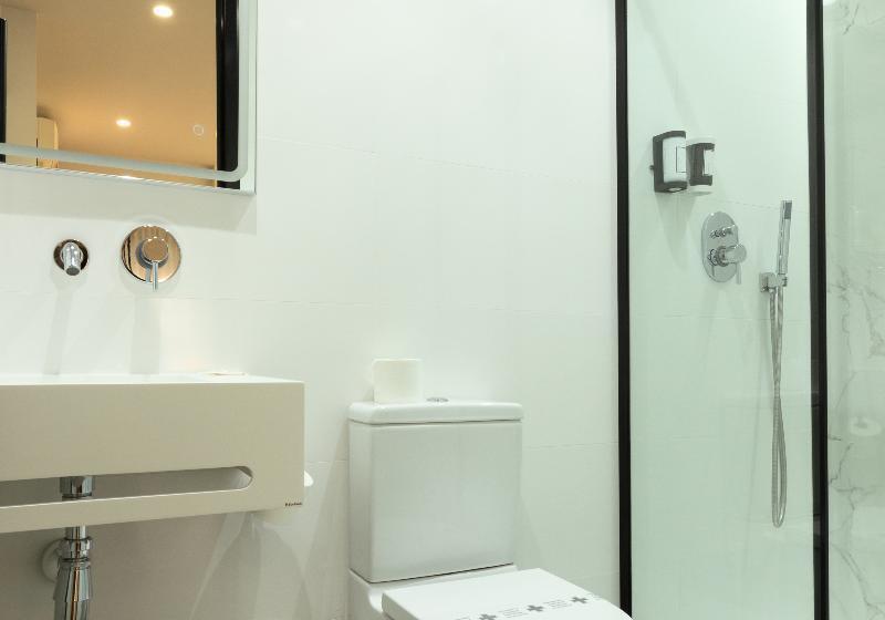 اتاق استاندارد یک نفره, La Milagrosa