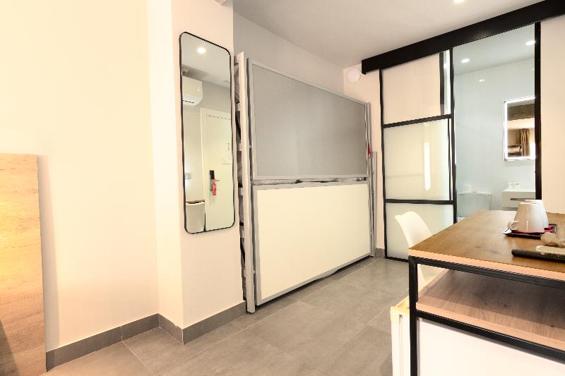 اتاق سوپریور سه تخته, La Milagrosa