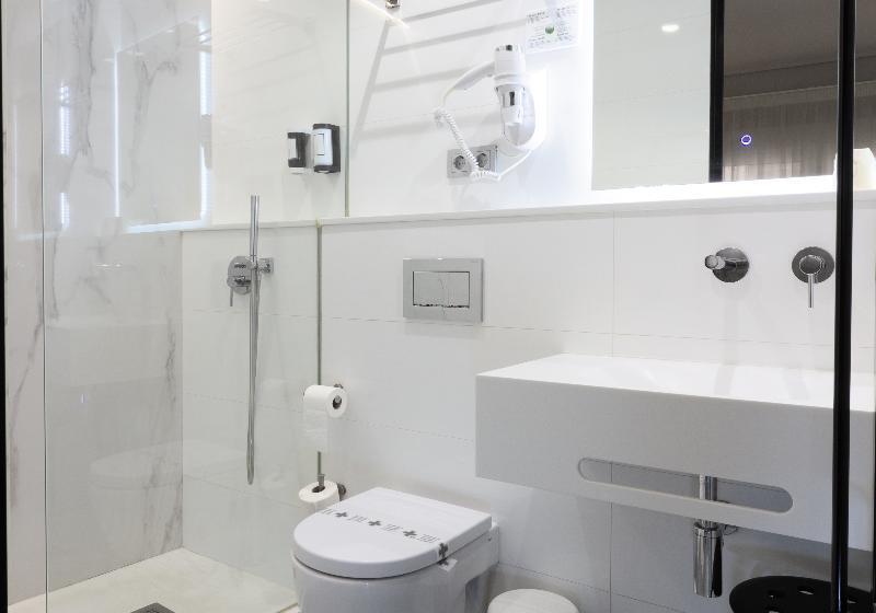 اتاق سوپریور, La Milagrosa