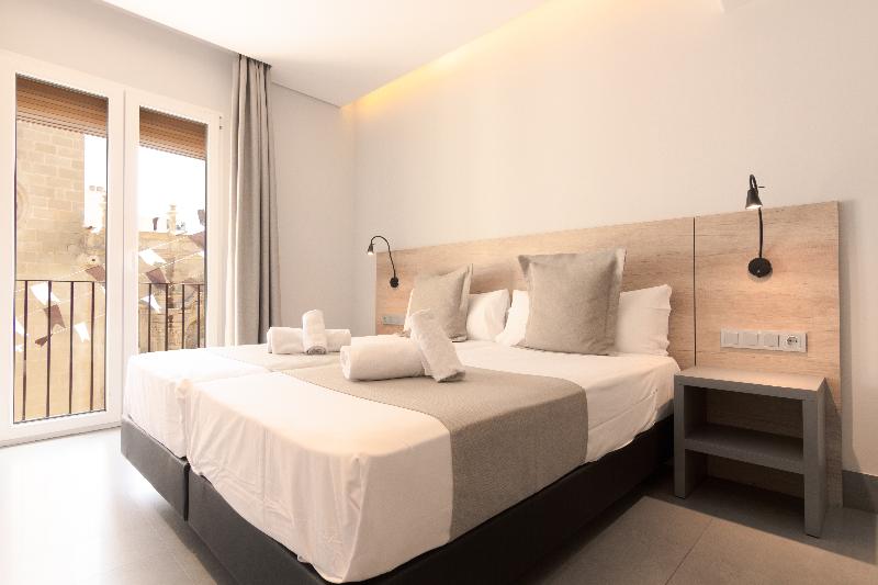 اتاق سوپریور, La Milagrosa