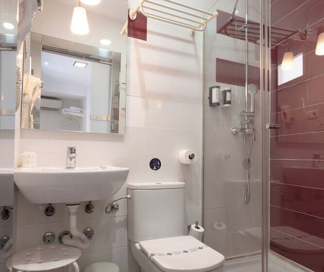 اتاق استاندارد یک نفره, La Milagrosa