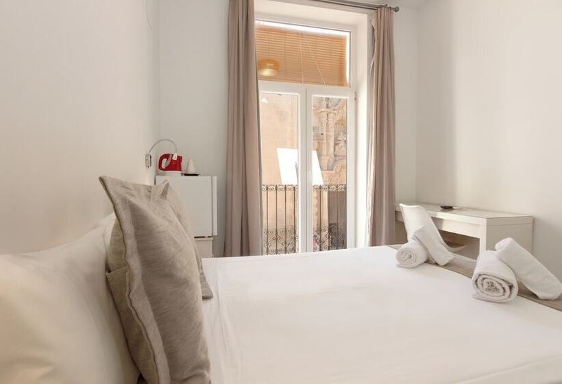 اتاق استاندارد, La Milagrosa