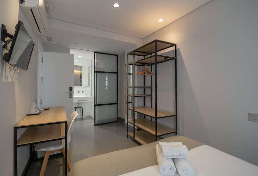 اتاق استاندارد, La Milagrosa