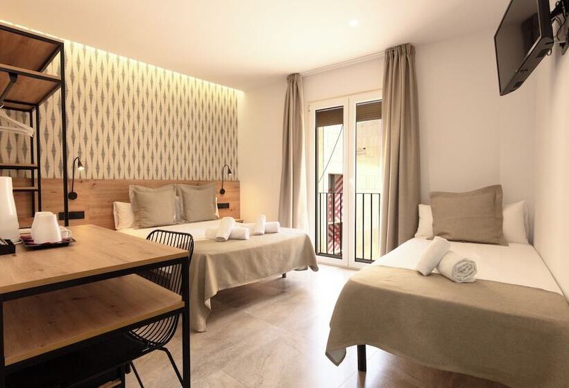 اتاق سوپریور سه تخته, La Milagrosa