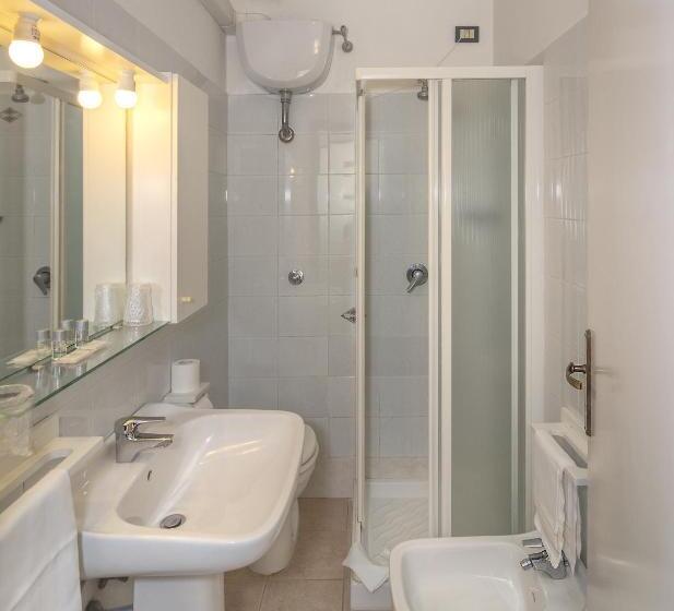 اتاق استاندارد, Amalfitana