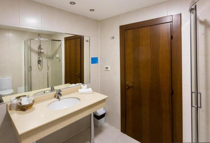 Номер Superior, Art