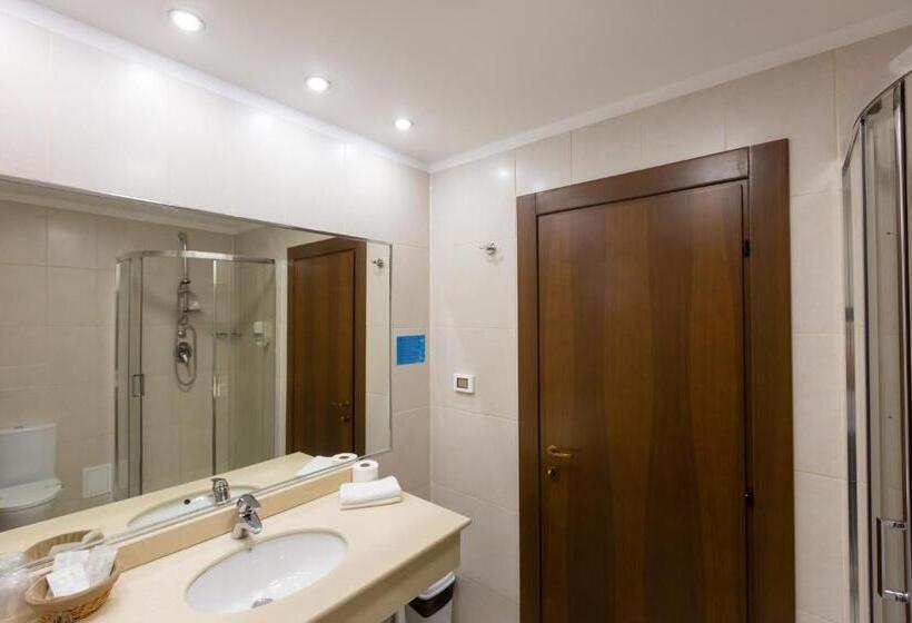 Номер Superior, Art