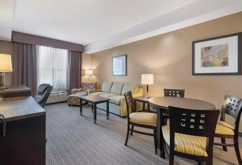 キングサイズベッドのスイートルーム, Best Western Plus Moose Jaw