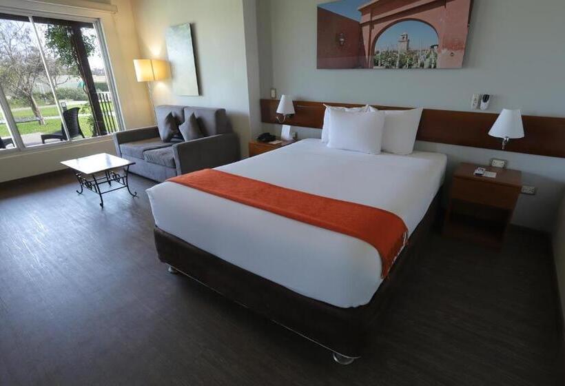 سوییت جونیور, Casa Andina Standard Chincha